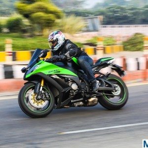 Kawasaki Ninja ZXR Review