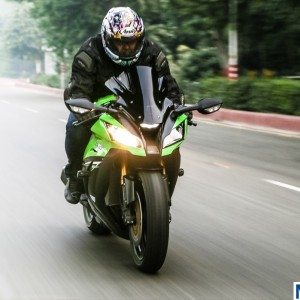 Kawasaki Ninja ZXR Review