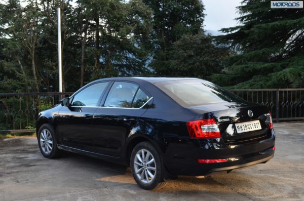 2013-Skoda-Octavia-India-launch-pics-specs-price-1 (92)