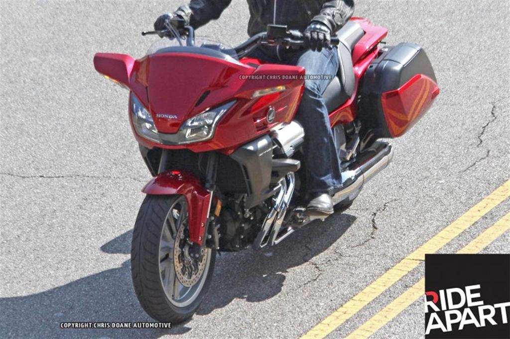 2014 Honda CTX1300 (2)