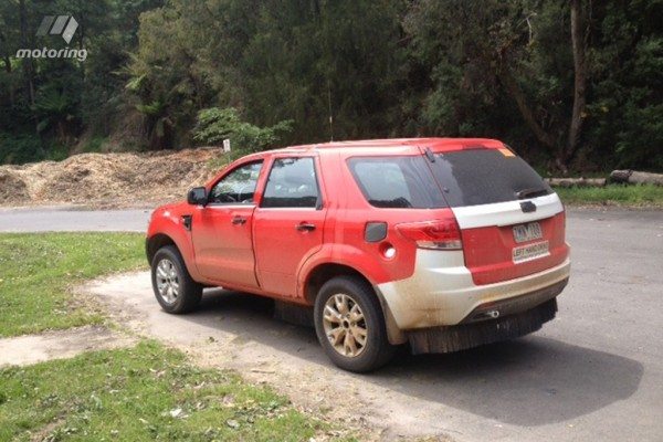 2015-Ford-Endeavour-pics