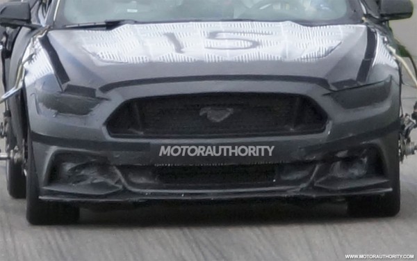 2015-ford-mustang-pics-2