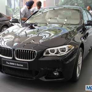 BMW   series facelift India
