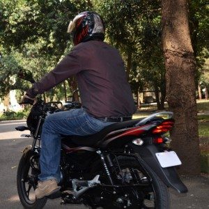 Bajaj Disover M Review pics specs