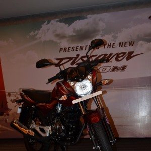 Bajaj Disover M Review pics specs