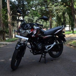 Bajaj Disover M Review pics specs