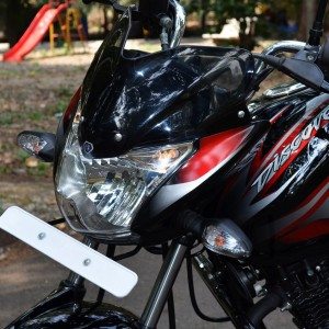 Bajaj Disover M Review pics specs