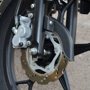 Bajaj Disover M Review pics specs