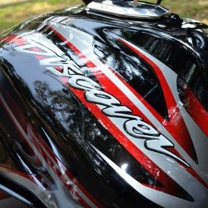 Bajaj Disover M Review pics specs