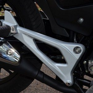 Bajaj Disover M Review pics specs