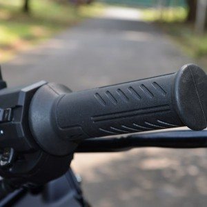 Bajaj Disover M Review pics specs