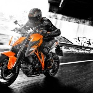 KTM Super Duke R pics