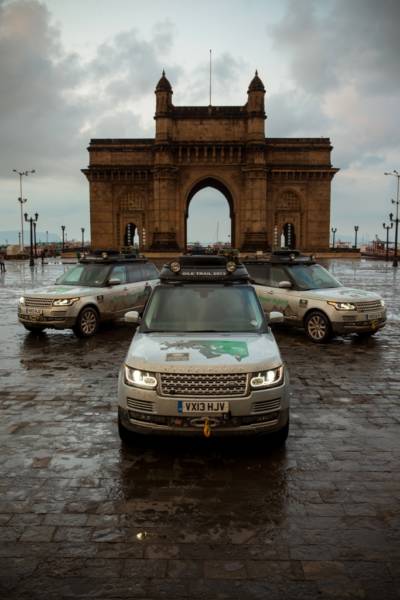 Range Rover Hybrid Gateway of India Mumbai