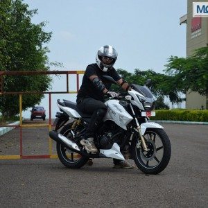TVS Apache Review Pics