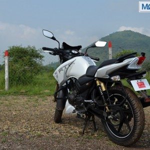 TVS Apache Review Pics
