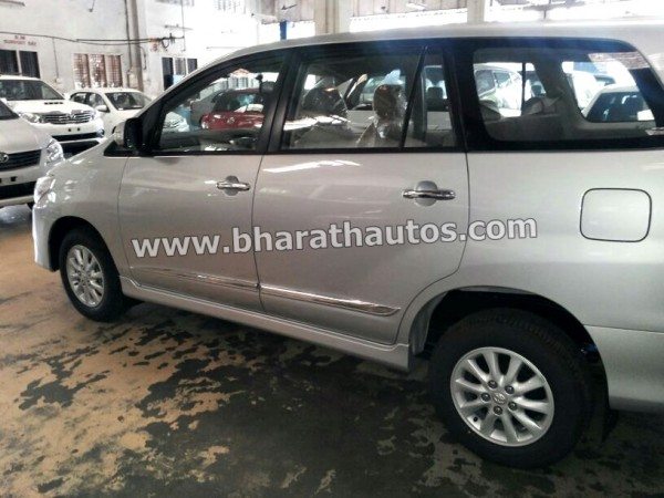 Toyota-Innova-Facelift-2013-pics- (1)