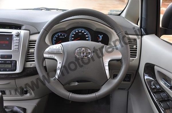 toyota-innova-z-facelift-2013-pics-2