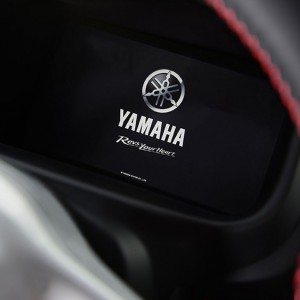 MOTIVe Yamaha Revs Your Heart Interior Screen