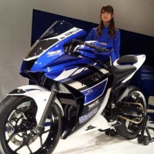 Yamaha R pics