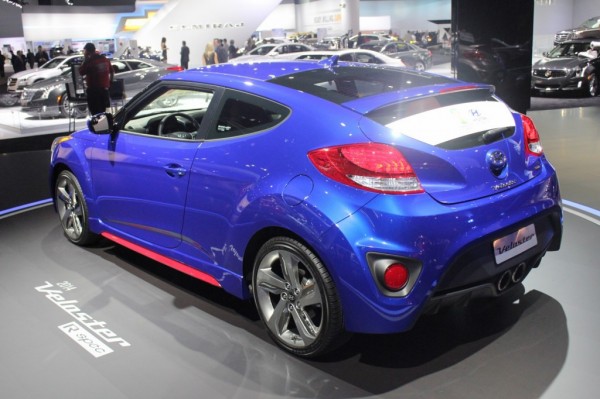 2014-Hyundai-Veloster-R-Spec-pics-1