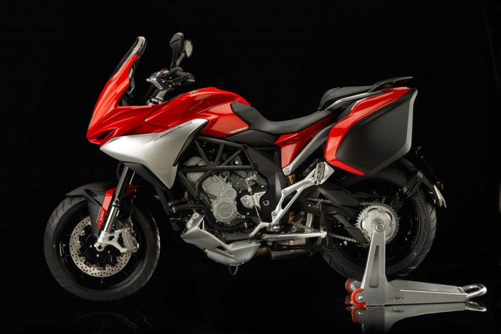 2014 MV Agusta Turismo Veloce 800 left view