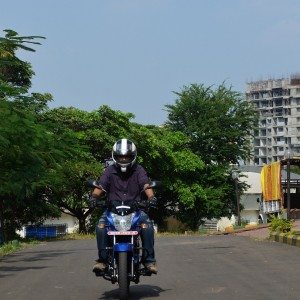 Bajaj Discover M Review Pics Specs