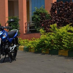 Bajaj Discover M Review Pics Specs