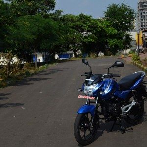 Bajaj Discover M Review Pics Specs