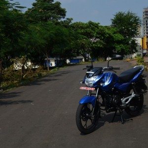 Bajaj Discover M Review Pics Specs