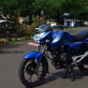 Bajaj Discover M Review Pics Specs