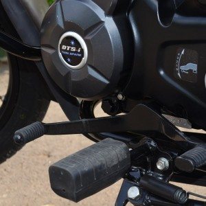 Bajaj Discover M Review Pics Specs