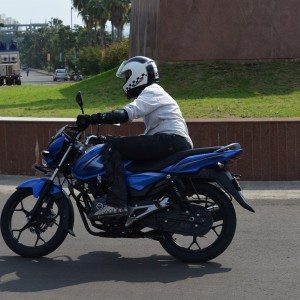 Bajaj Discover M Review Pics Specs