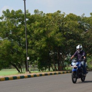 Bajaj Discover M Review Pics Specs