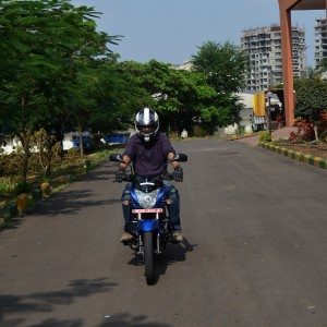 Bajaj Discover M Review Pics Specs