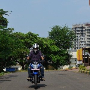 Bajaj Discover M Review Pics Specs