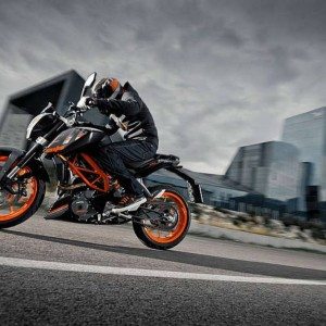 KTM Duke  black pics