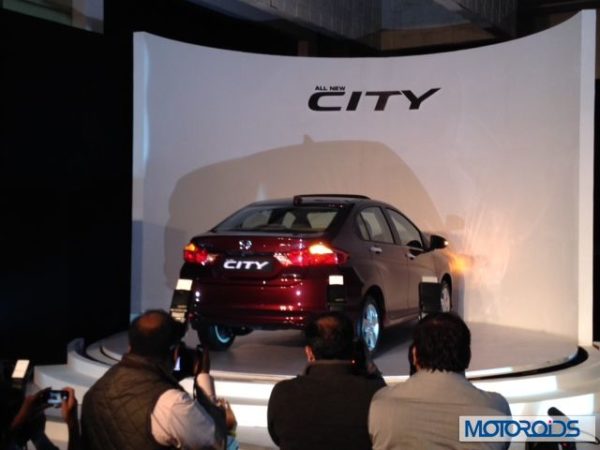 New 2014 Honda City India (1)