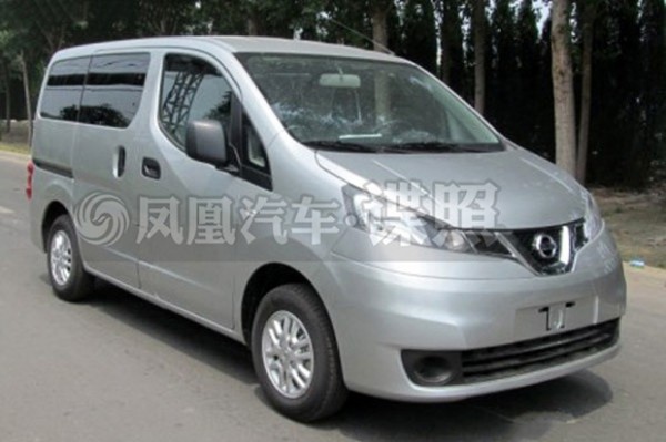 Nissan-NV200-Evalia-facelift-2