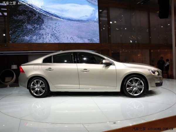 Volvo-S60L-Guangzhou-Motor-Show-Pics-1