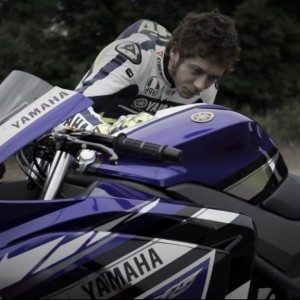 Yamaha R India Pics