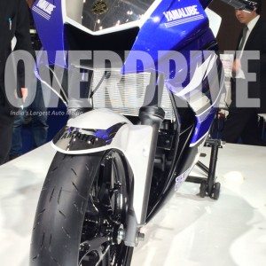 Yamaha R India launch Pics Specs