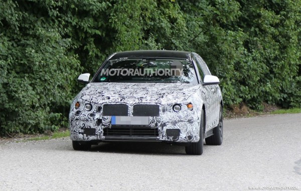 2017-bmw-5-series-test-mule-spy-shots