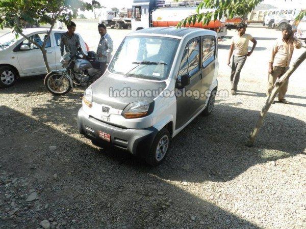 Bajaj-RE60-pics-3