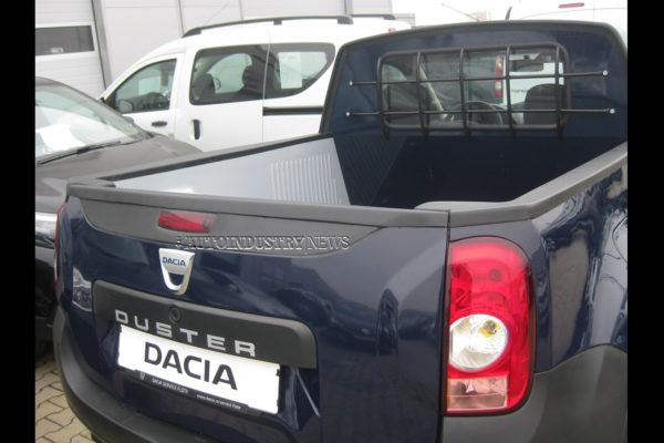 The Duster pickup is based on the pre-facelift model