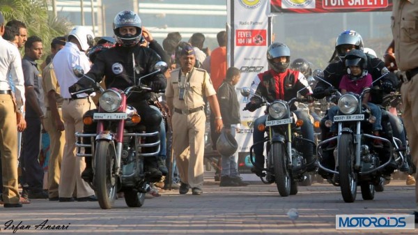 Helmet awareness and women safety Rally with Akshay kumar in Mumbai (2)