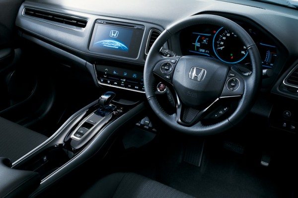 Honda-Vezel-launched-interiors