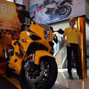 Hyosung GTR LE Pics