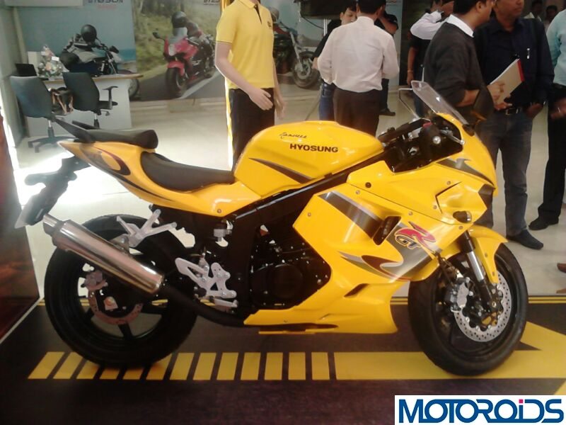 Hyosung GT250R Limited Edition (4)