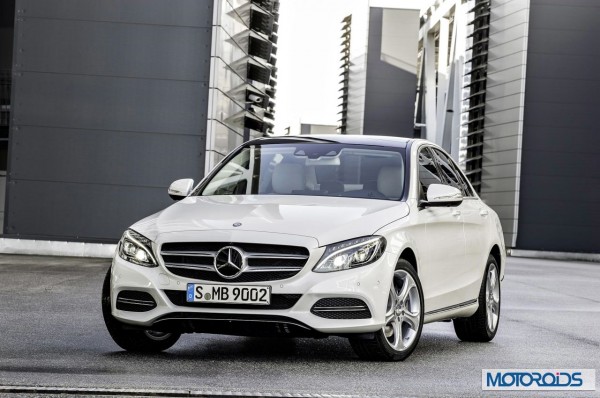 New-2015-Mercedes-C-Class-exterior-5