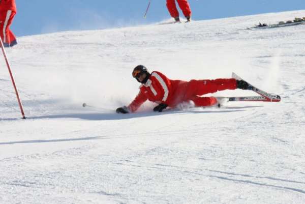 micheal-schumacher-skiing-accident-2